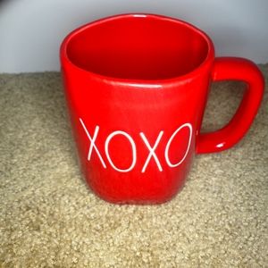 Rae Dunn XOXO Valentine mug
